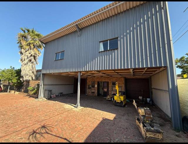 BUSINESS FOR SALE IN NEWTON PARK
